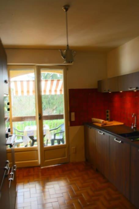 Large 2 Bed-Balcony-7 Mins Walk To Historic Centre Daire Sarlat-la-Canéda Dış mekan fotoğraf